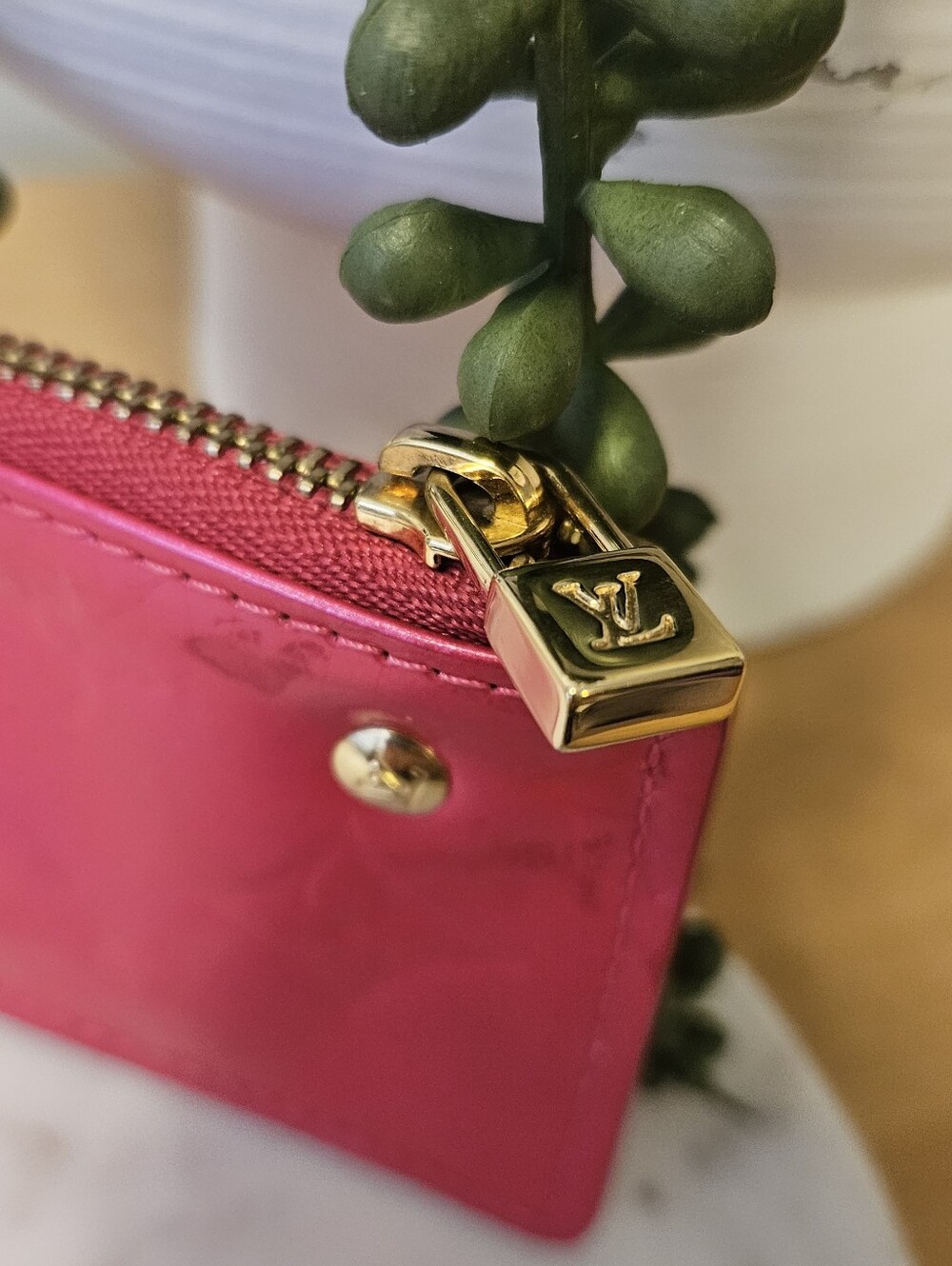 Louis Vuitton Cles Vernis Monogram Key Pouch in Hot Pink ✨️ - Picture 6 of 8